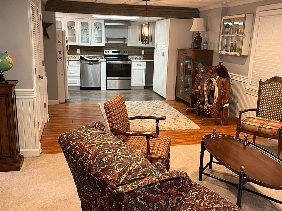 2nd image of 4040 Water Oak Ter SW