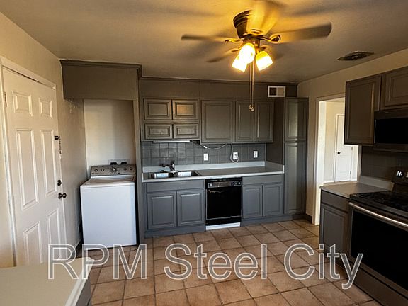 2nd image of 2521 Emilia St