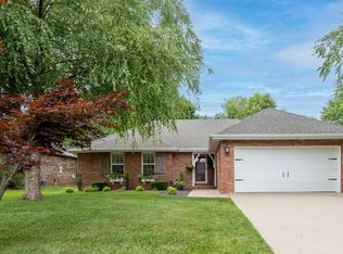 1021 W Whiteside St, Springfield, MO 65807