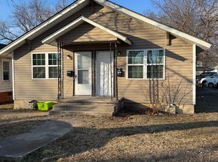 928 E 9th St #B, Ada, OK 74820