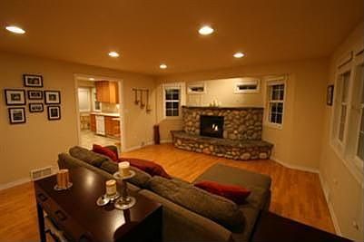 2nd image of 915 180th St SW
