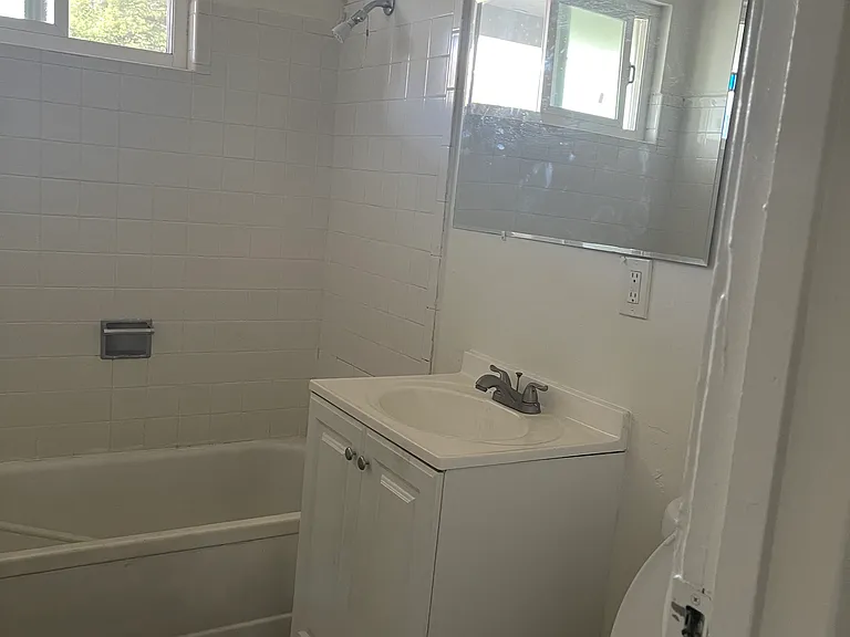 1235 Carver Rd #0 — Photo 5