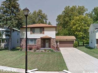 132 Ayrault Dr, Buffalo, NY 14228