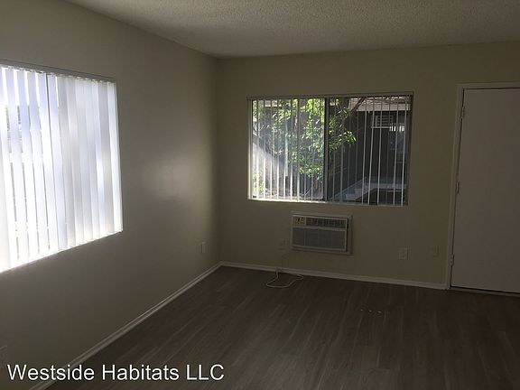5th image of 24842-54 Newhall Ave #6