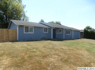 525 Maple Dr, Independence, OR 97351