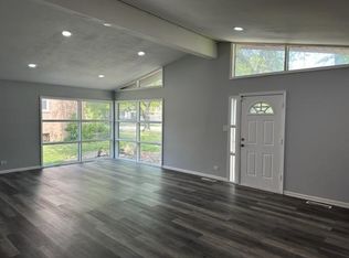 17422 Walter St, Lansing, IL 60438