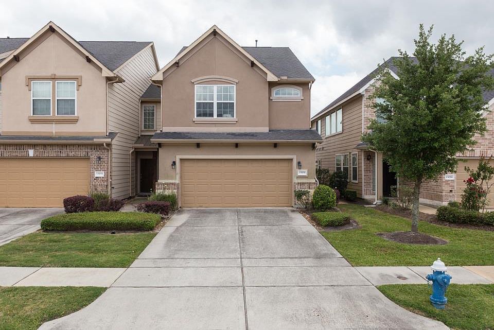 1st image of 13030 Jasmine Park Ln