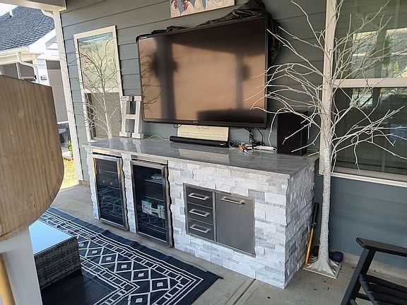 3rd image of 115 Dunroyal Rd