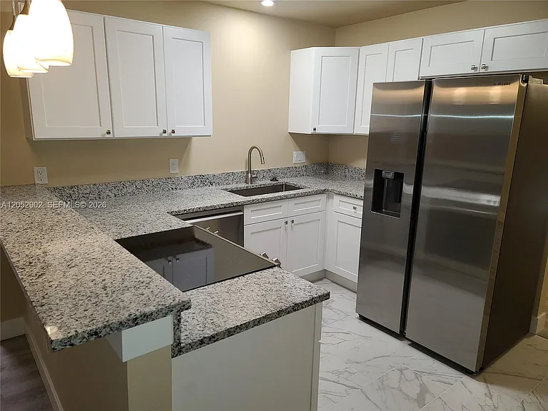 4491 SE Roaring Brook Way — Photo 3
