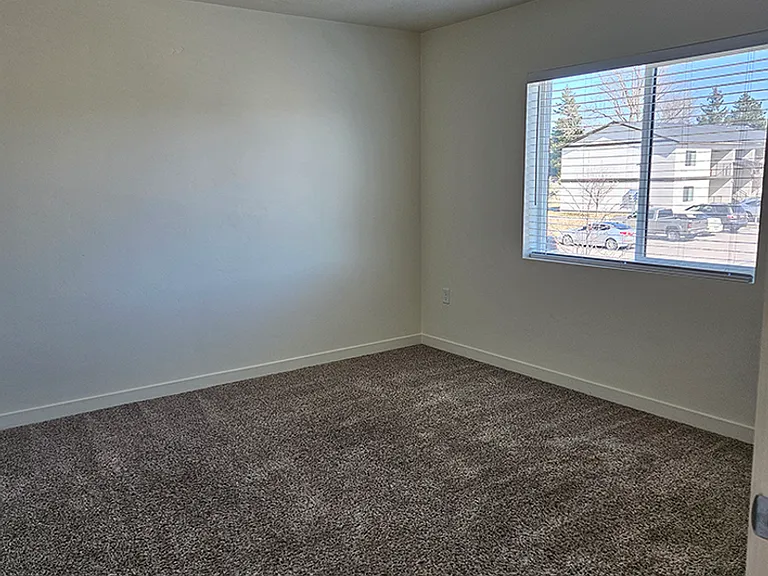 2720 Blackfoot Ln — Photo 3