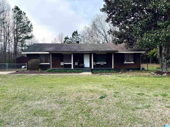 62 Cooley Ln, Talladega, AL 35160