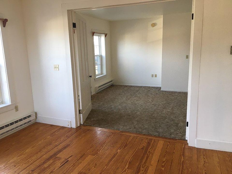 1st image of 9 Salem St APT 11