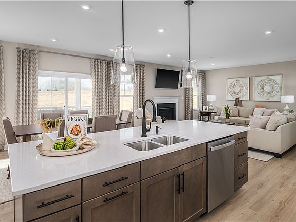 3rd image of 107 Sabrina Ln