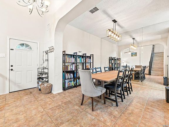 3rd image of 7903 CORUM TRAIL DR