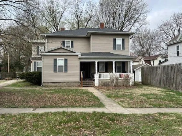 301-303 N Diamond St, Jacksonville, IL 62650