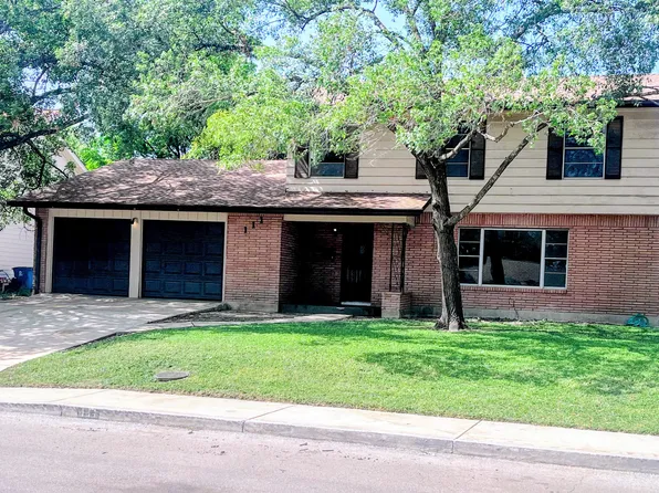111 Hannasch Dr, San Antonio, TX 78213