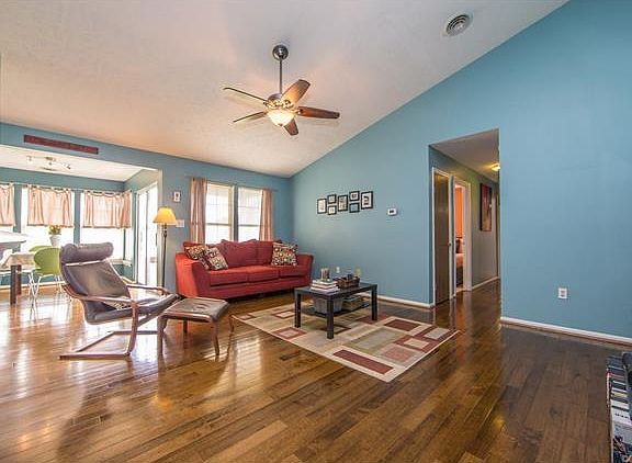 4th image of 9392 Wind Haven Ct Unit 410