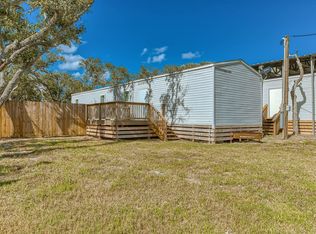 1613 S Doughty St, Rockport, TX 78382