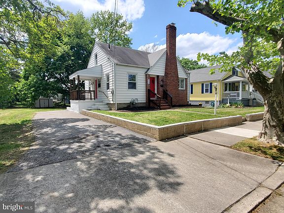 2nd image of 25 Oriental Ave