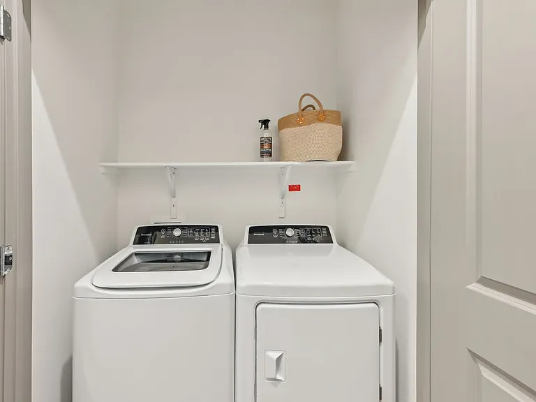 The Concord Luxury Apartments — Photo 41
