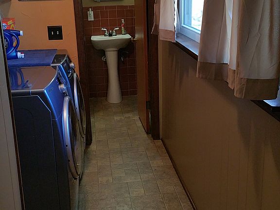 4th image of 523 N Stallard St