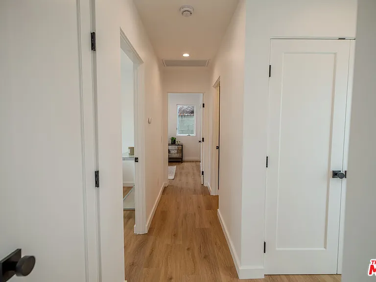 1139 N Lima St — Photo 13