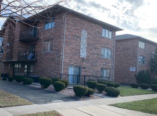 10541 Parkside Ave APT 3E, Chicago Ridge, IL 60415