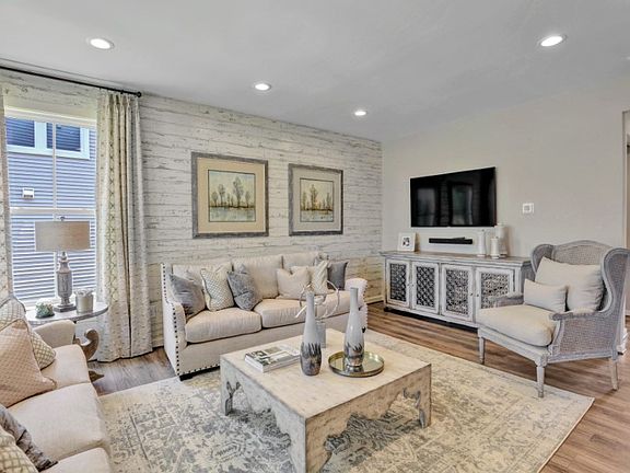03-Living Room Custom