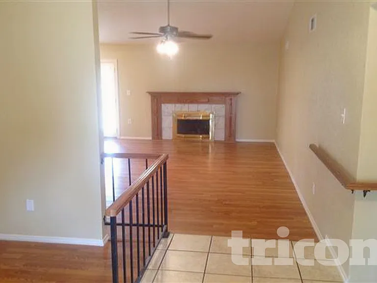2063 W Morningside Dr — Photo 6