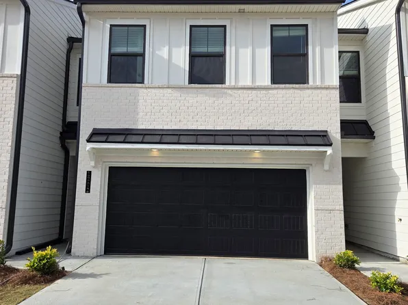 1711 Harper Lily Ln, Lawrenceville, GA 30043