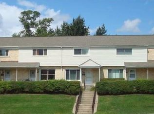 2065 E Maple Rd, Birmingham, MI 48009