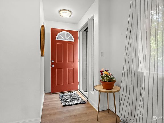 5th image of 9611 161 Street Ct E