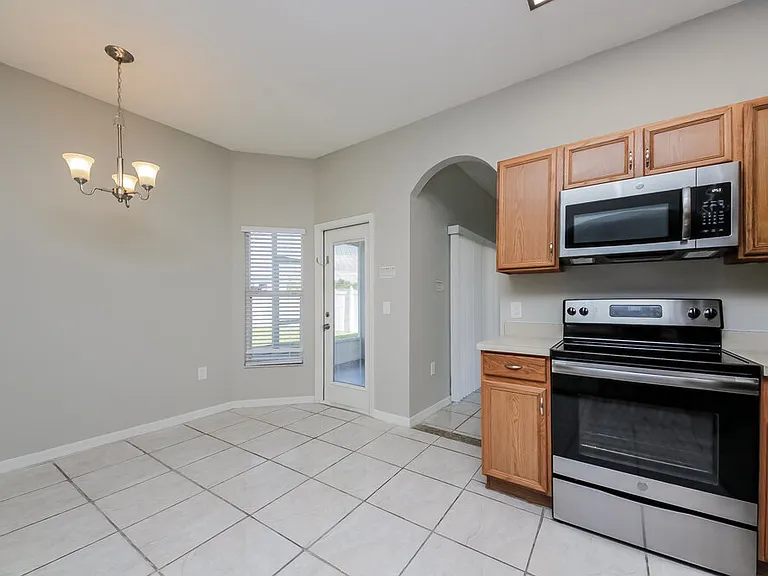 104 Bridgeport Way — Photo 7