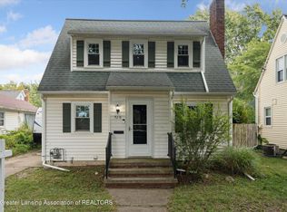 910 Durant St, Lansing, MI 48915