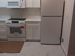 232 6th St SE APT 1, Washington, DC 20003