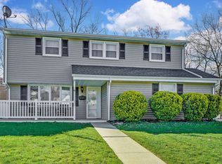 9 Mallard St, Hazlet, NJ 07730