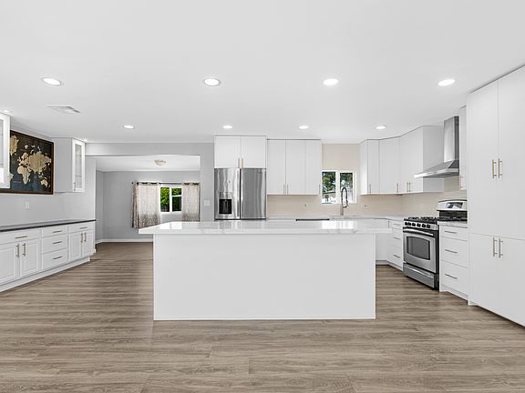4th image of 9229 E Cactus Ln S