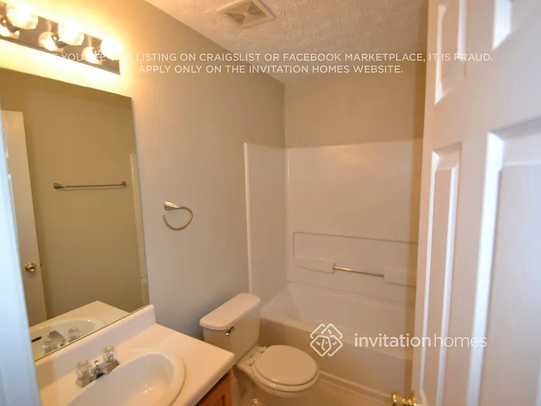 1456 Gates Cir SE — Photo 9