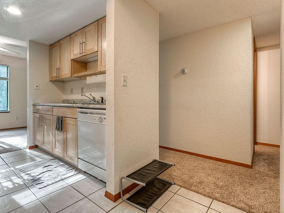 1st image of 10021 SE 235th Pl APT B104