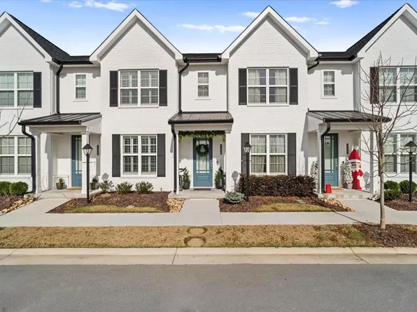 230 Pacer Ln, Dalton, GA 30721