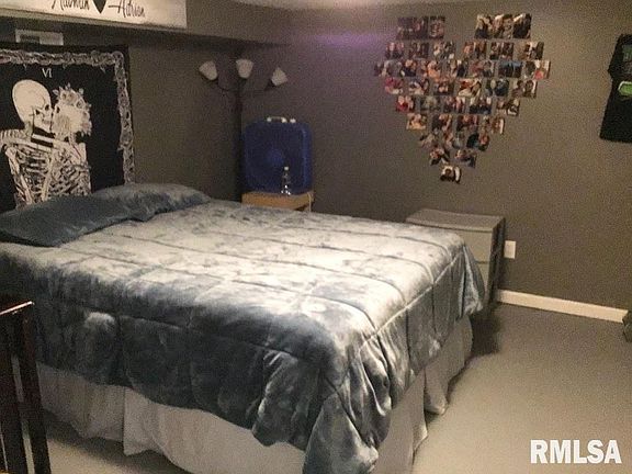 3rd image of 932 Veterans Dr
