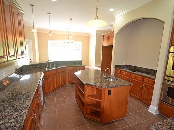 2nd image of 131 Wildwood Cove Dr