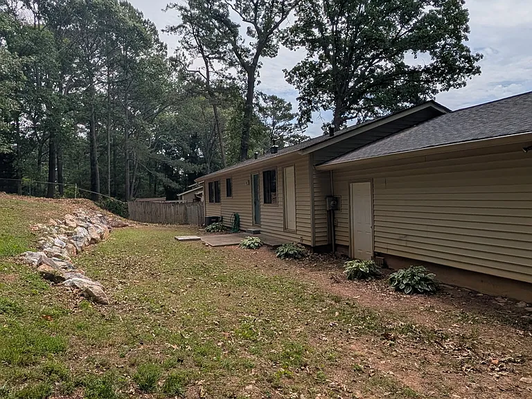 5015 Haley Ct — Photo 4