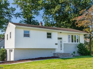 919 Lake Shore Dr, Parsippany, NJ