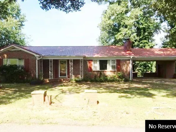 810 College St, Blountsville, AL 35031