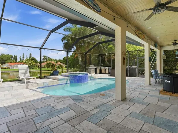 308 Wentworth CT, NAPLES, FL 34104