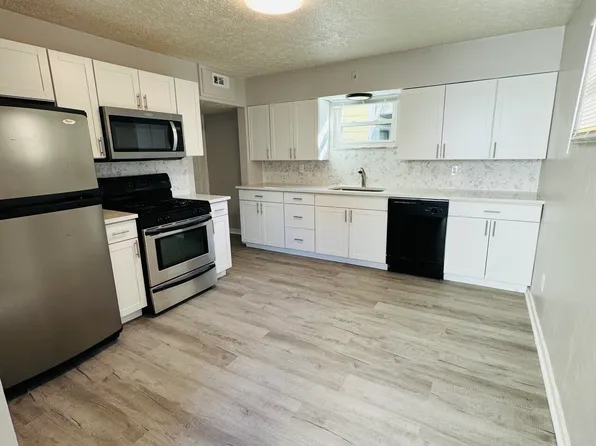 720 Boggs Ave, Pittsburgh, PA 15211