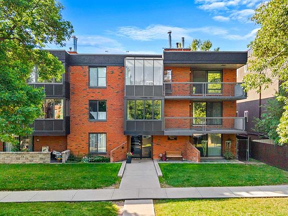3rd image of 345 N 4th Ave NE #301
