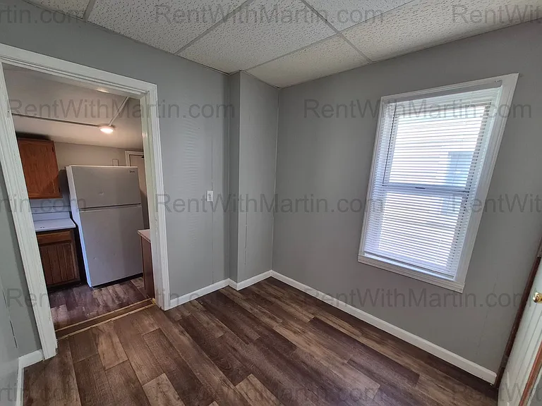 343 Albany St — Photo 8