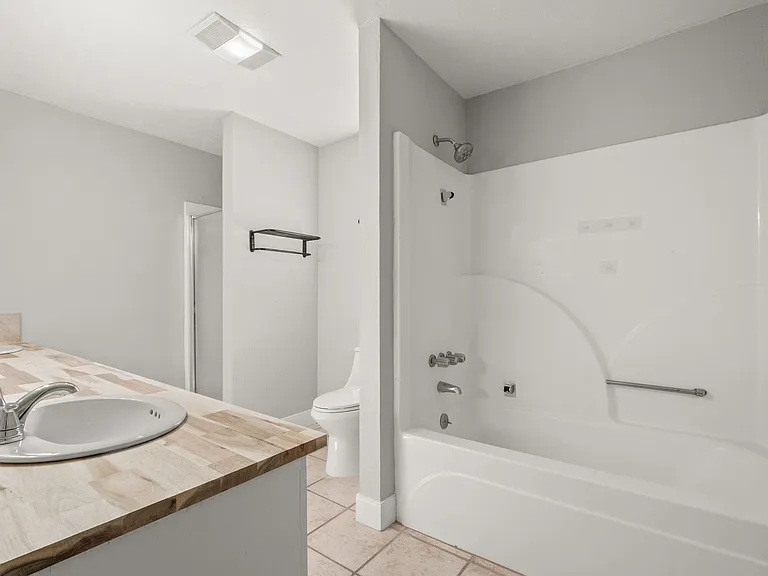 708 Woodland Dr — Photo 15